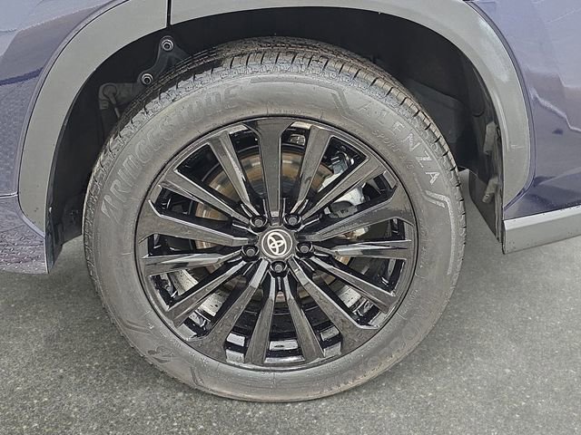 Certified 2025 Toyota Highlander XSE AWD/4WD image 30