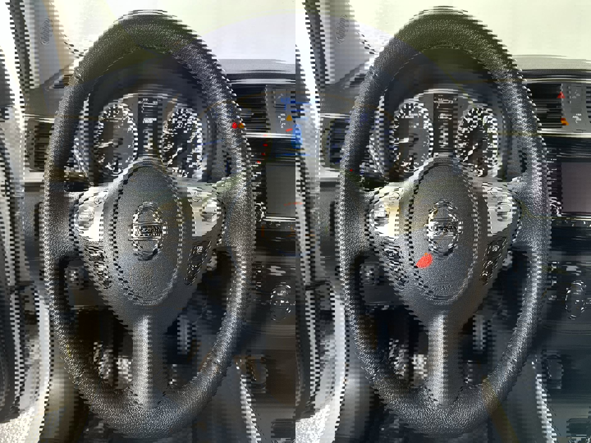 Used 2018 Nissan Sentra SV image 18