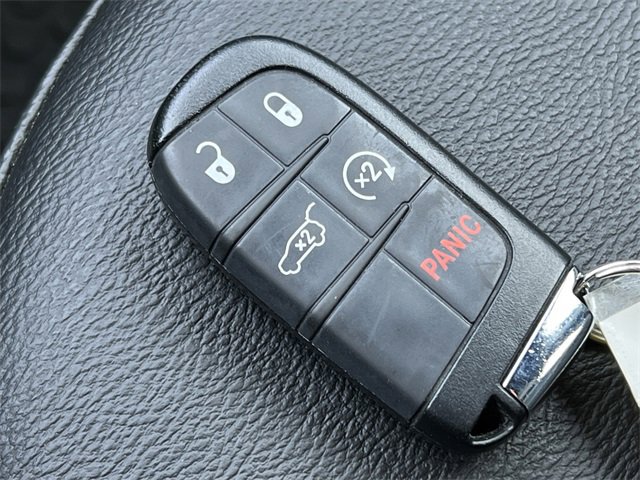 Certified 2024 Jeep Compass Latitude w/ Convenience Group image 32