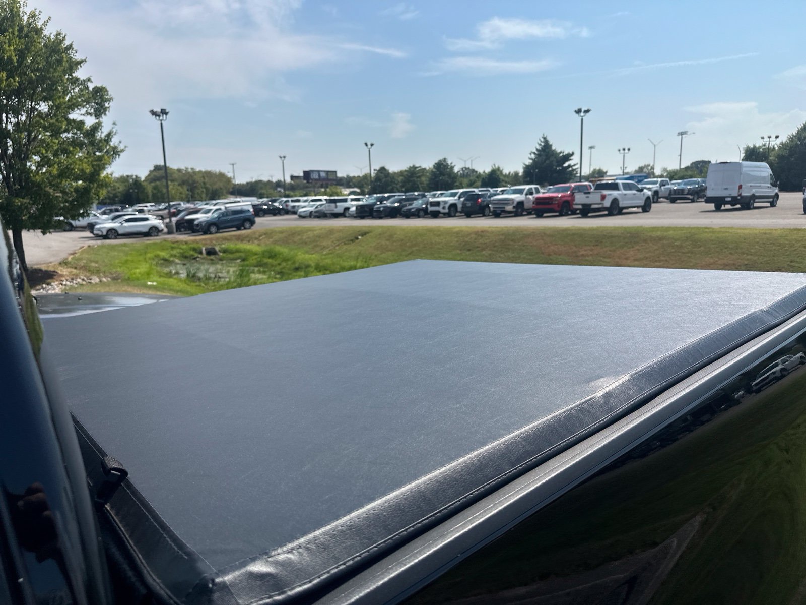 Used 2022 Chevrolet Colorado LT RWD image 7