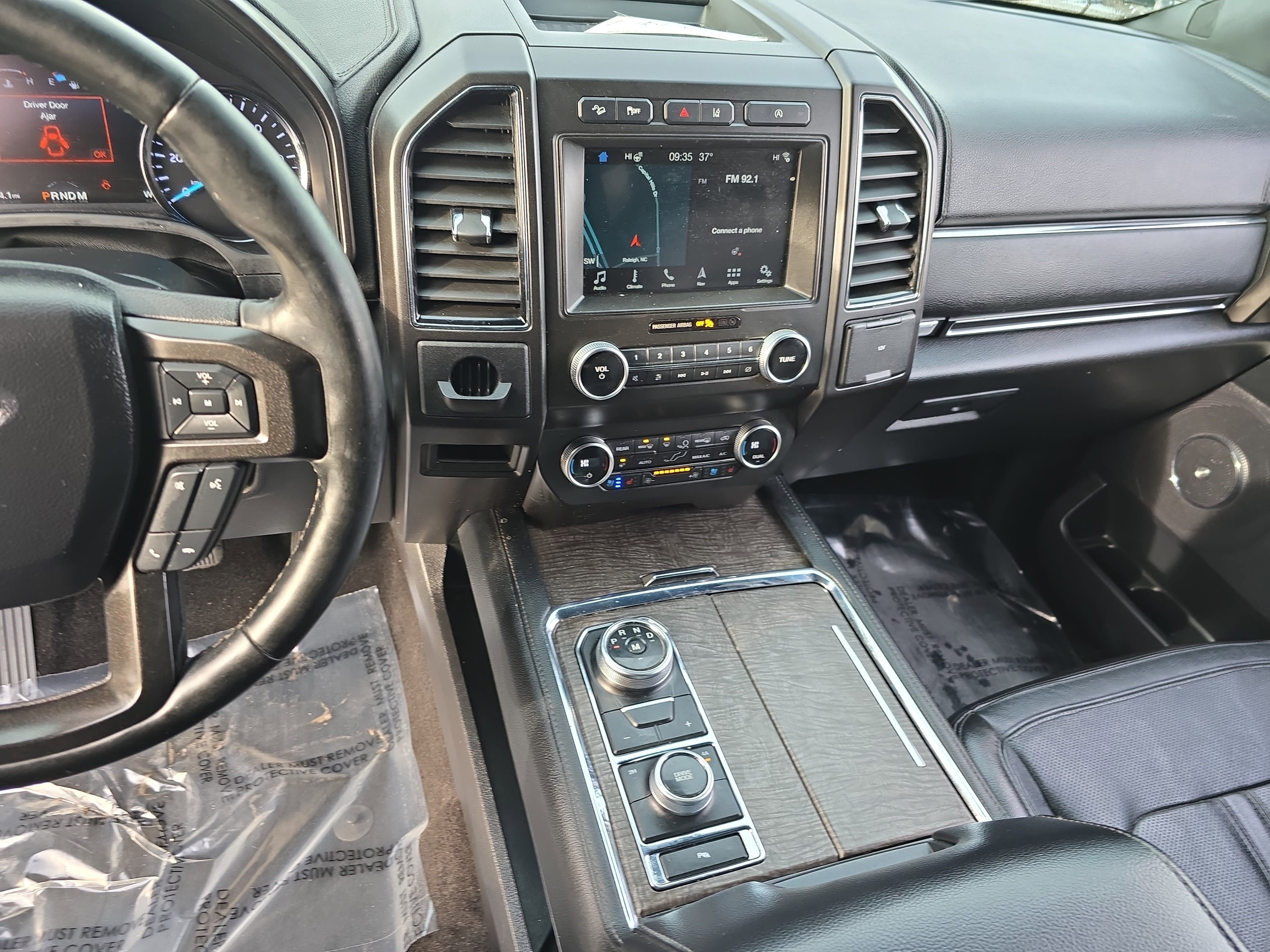 Used 2019 Ford Expedition Limited w/ Equipment Group 301A image 21
