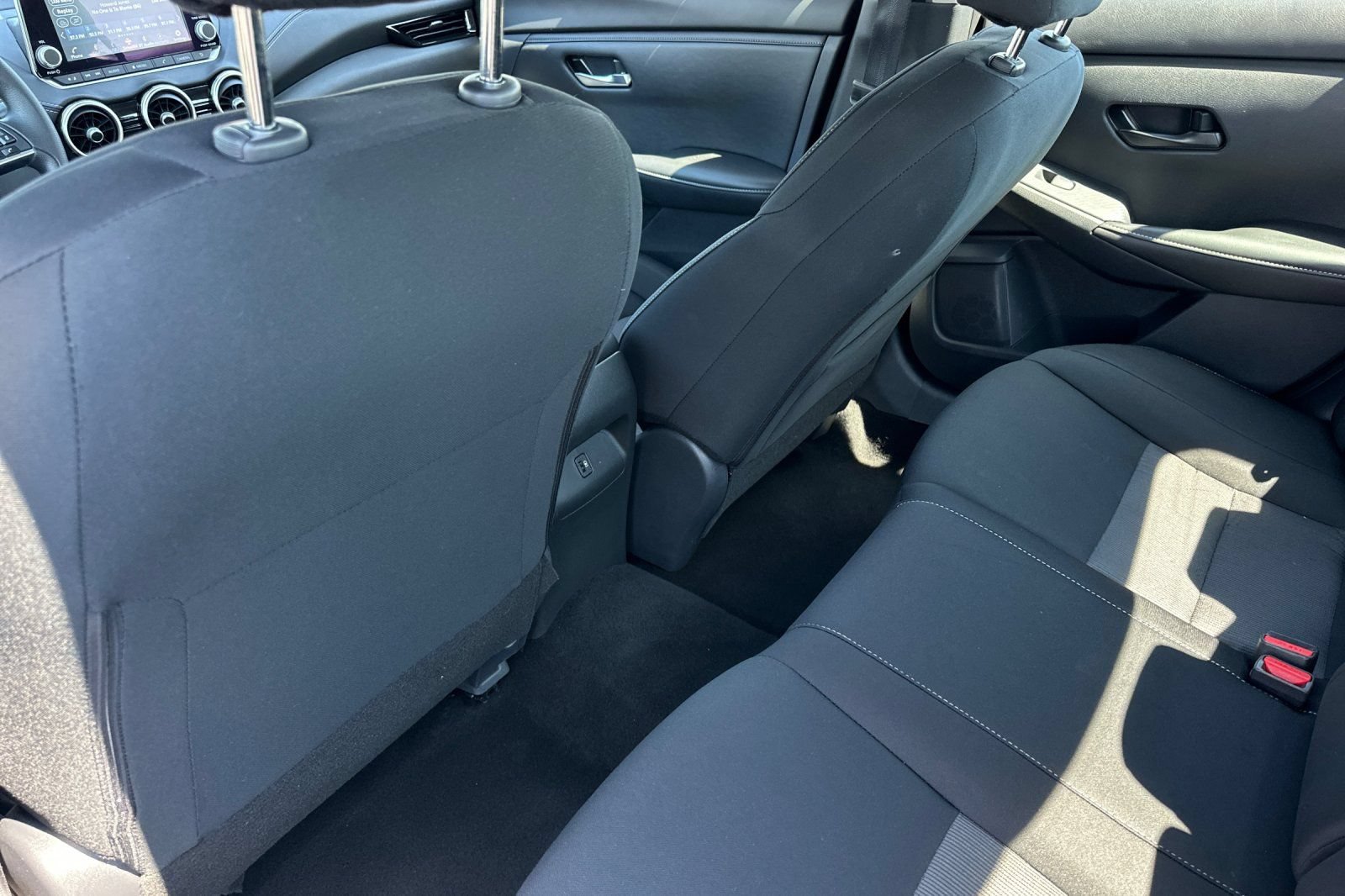 Used 2025 Nissan Sentra SV FWD image 16