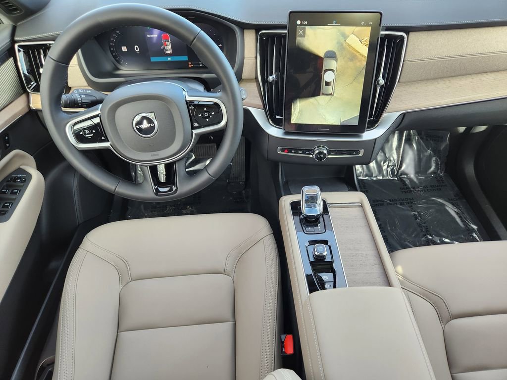 New 2026 Volvo XC90 T8 Plus w/ Protection Package Premier image 14