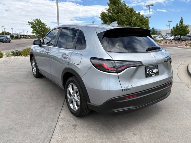 Used 2025 Honda HR-V LX image 4
