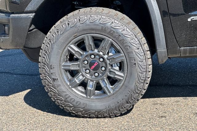 New 2026 GMC Sierra 1500 AT4X w/ LPO, Black Badging Package AWD/4WD image 32