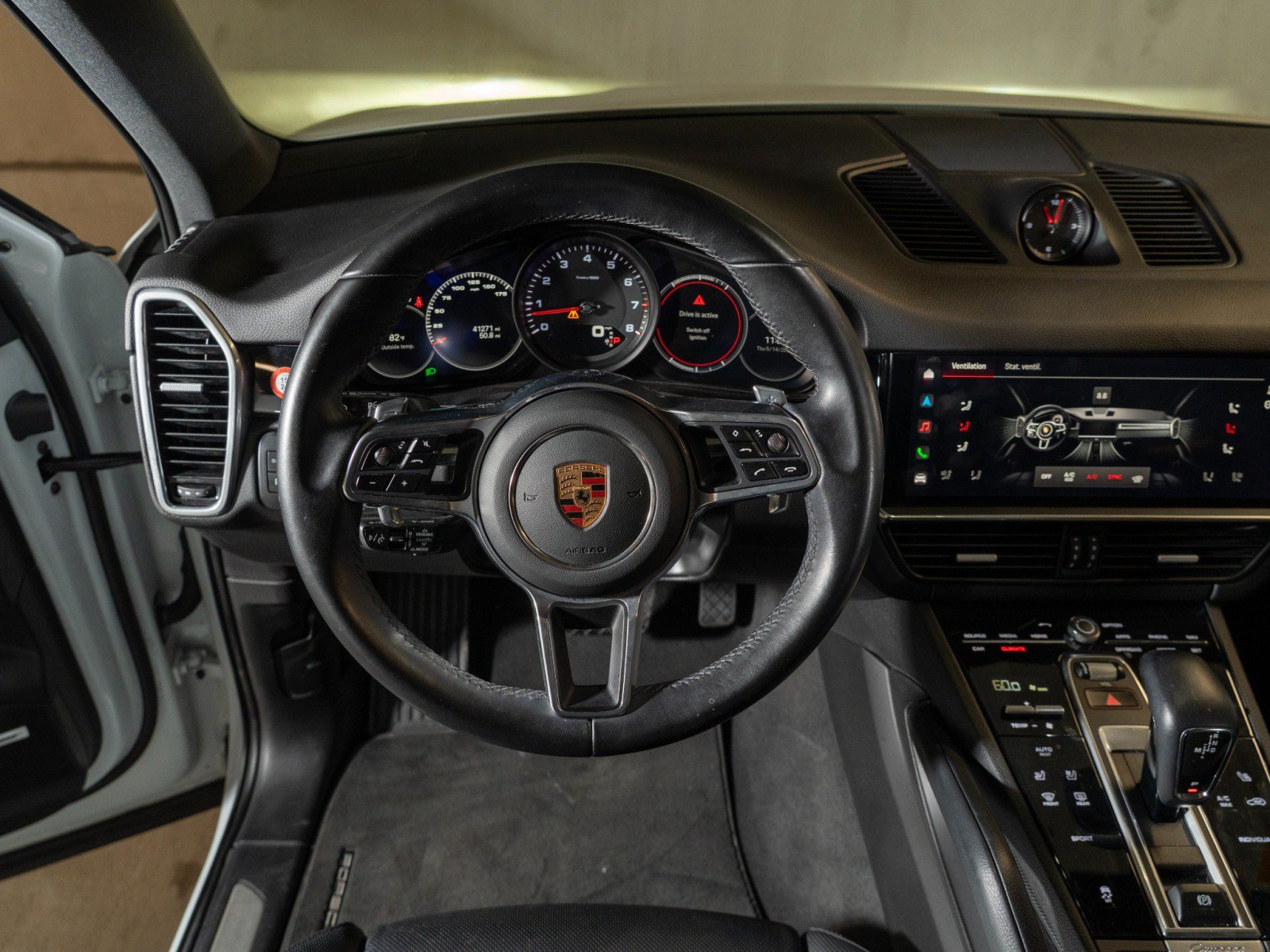 Certified 2023 Porsche Cayenne AWD/4WD image 27