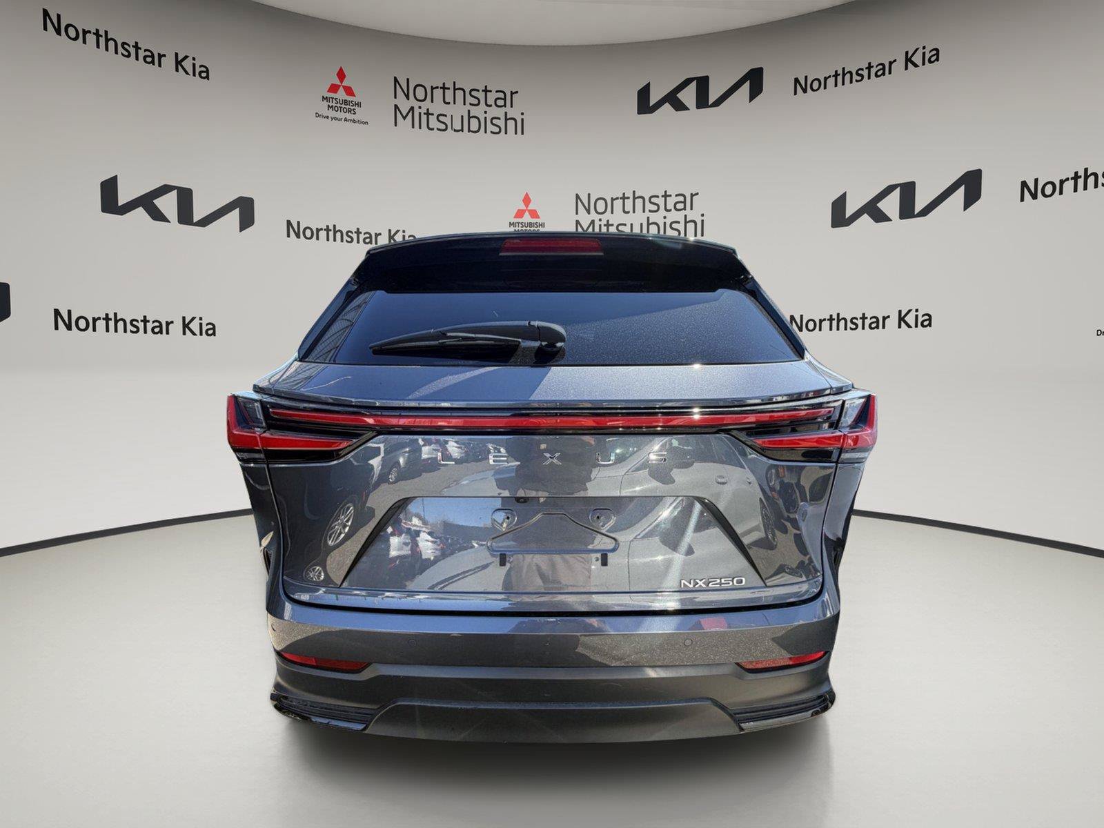 Used 2023 Lexus NX 250 FWD image 4