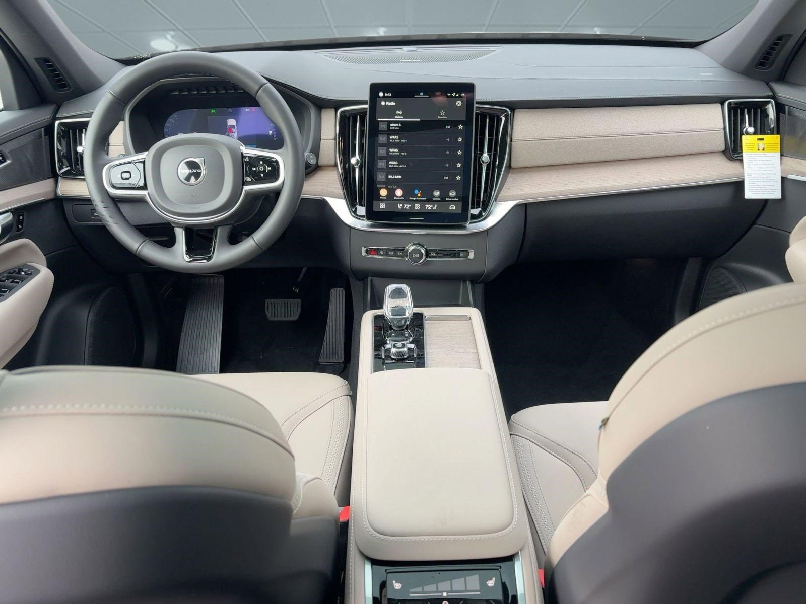 New 2026 Volvo XC90 T8 Plus w/ Protection Package Premier image 17