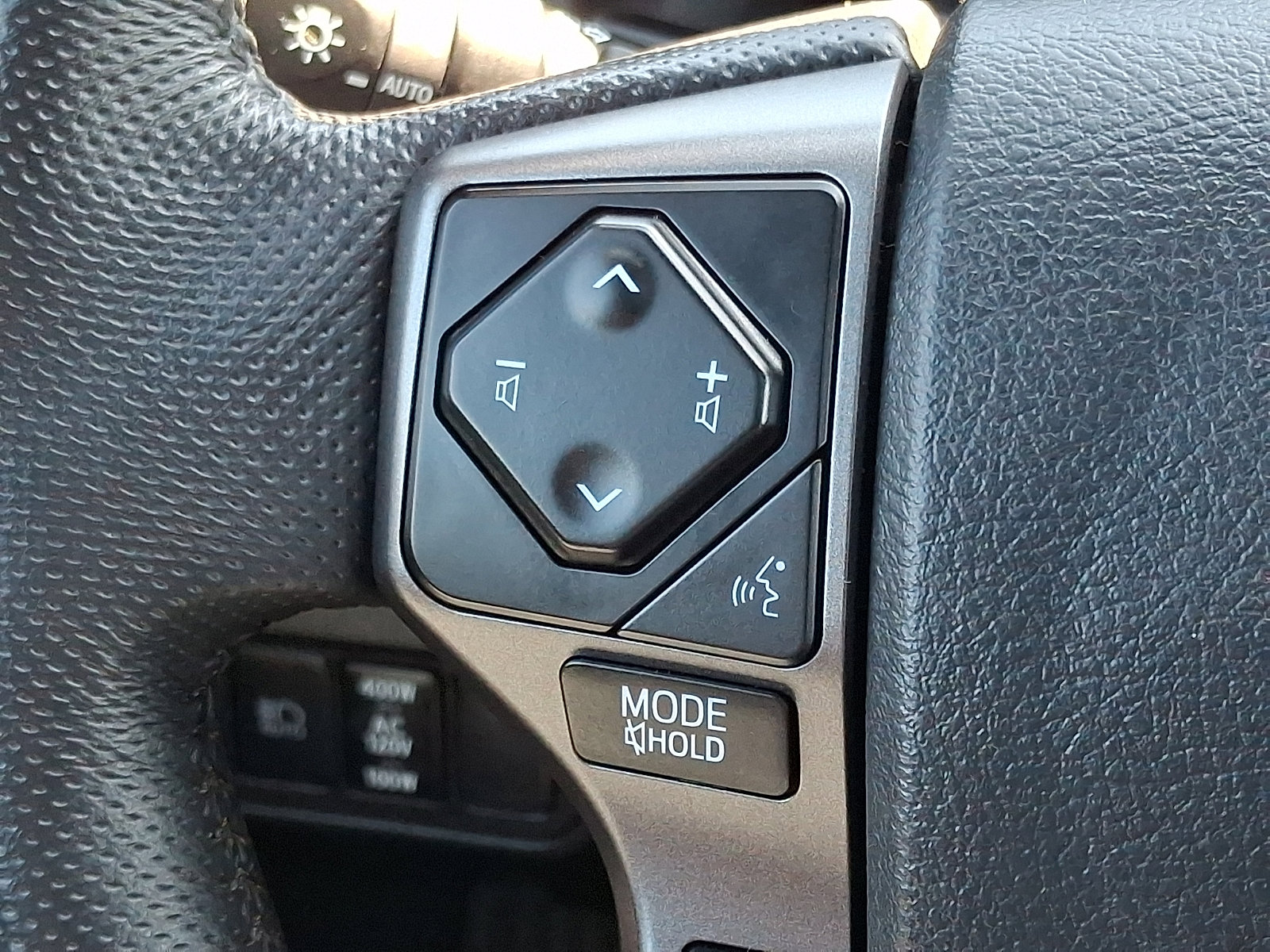 Used 2023 Toyota Tacoma TRD Off-Road w/ TRD Premium Off Road Package image 21