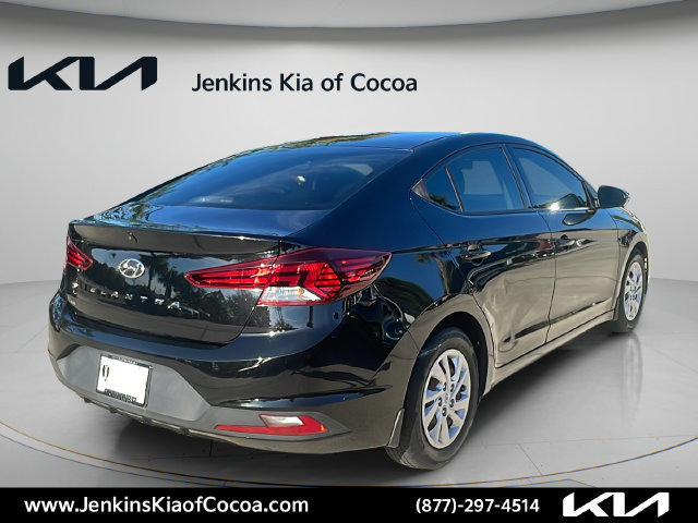 Used 2020 Hyundai Elantra SE w/ Cargo Package (C1) FWD image 5
