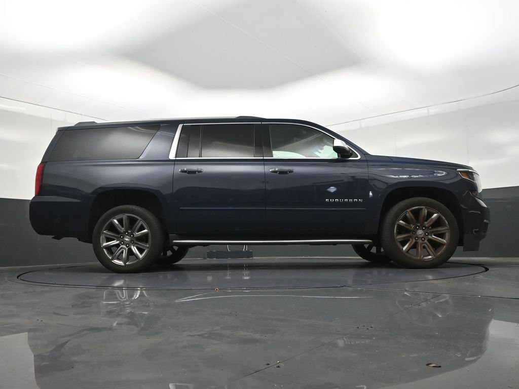 Used 2019 Chevrolet Suburban Premier RWD image 28
