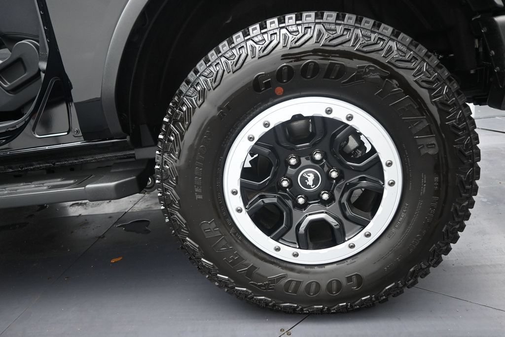 Used 2026 Ford Bronco 2-Door w/ Sasquatch Package AWD/4WD image 41