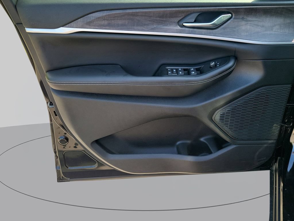 New 2026 Jeep Grand Cherokee Altitude RWD image 29