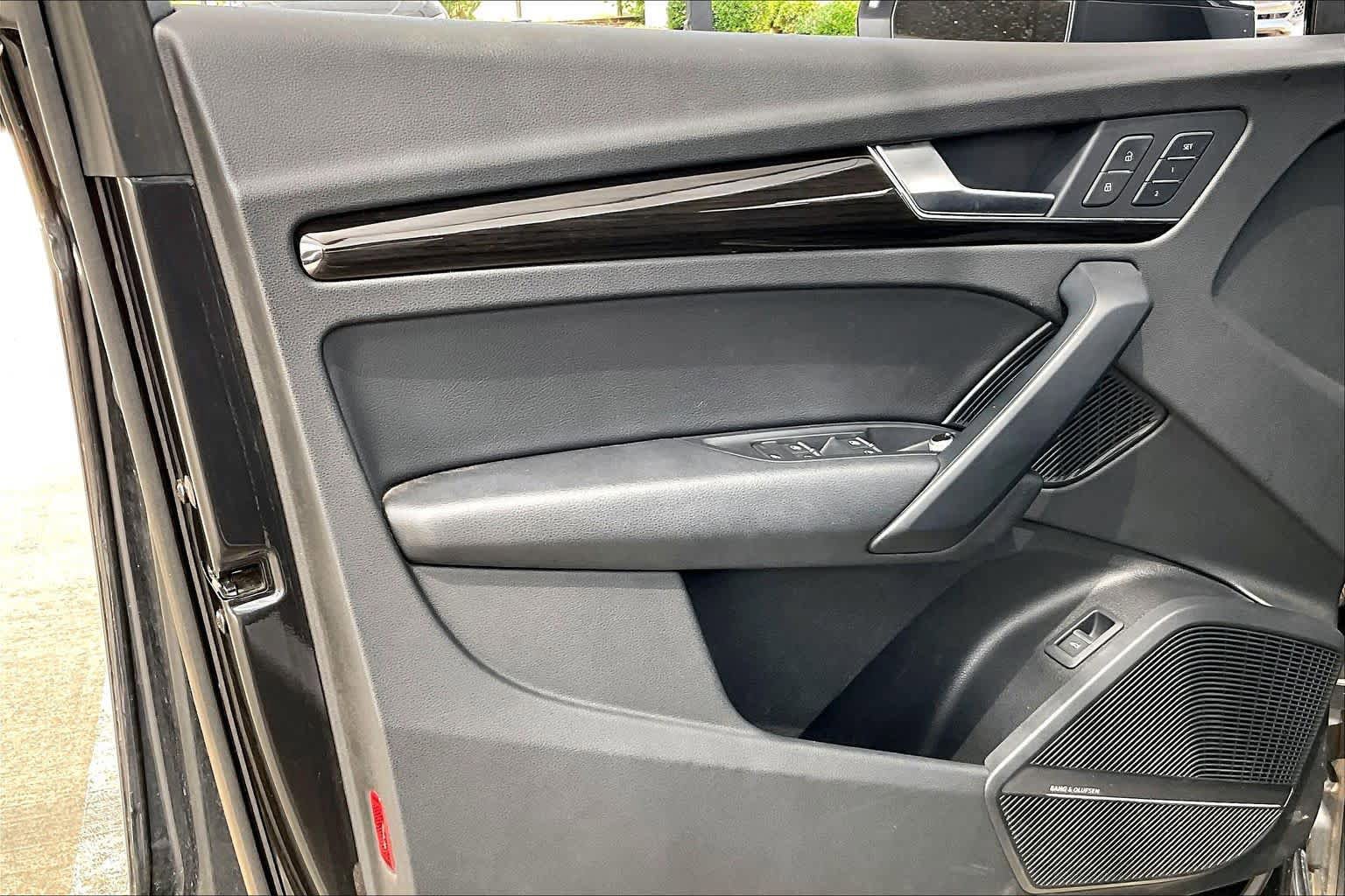 Used 2018 Audi Q5 2.0T Premium Plus w/ Premium Plus Package AWD/4WD image 22