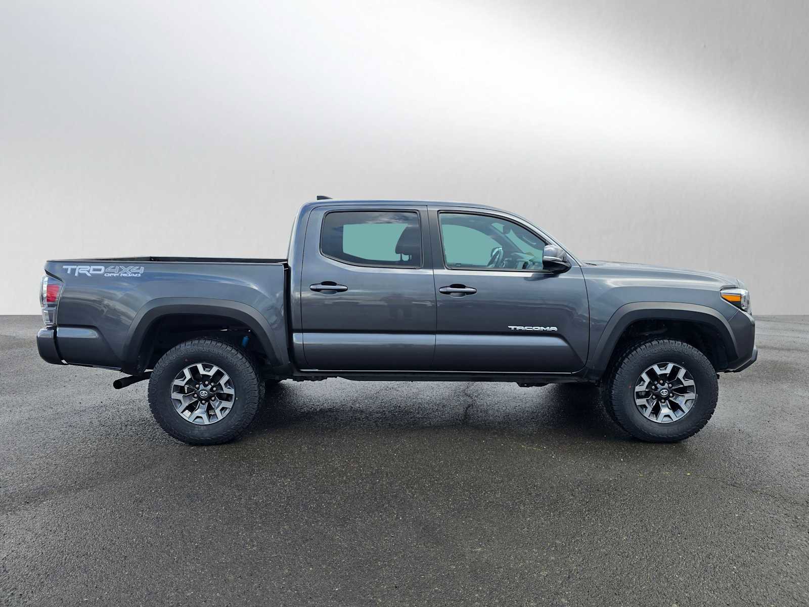 Certified 2023 Toyota Tacoma TRD Off-Road w/ TRD Premium Off Road Package image 2