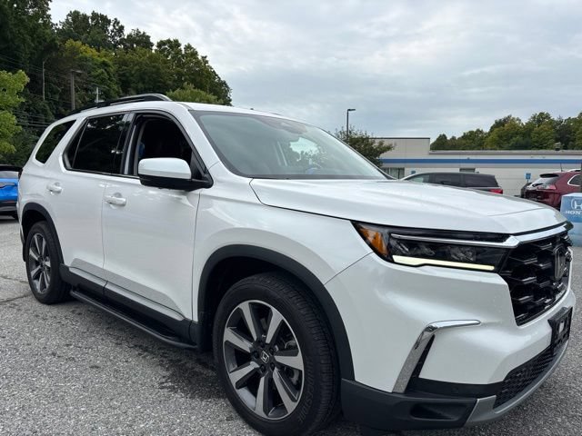 Used 2023 Honda Pilot Elite image 10