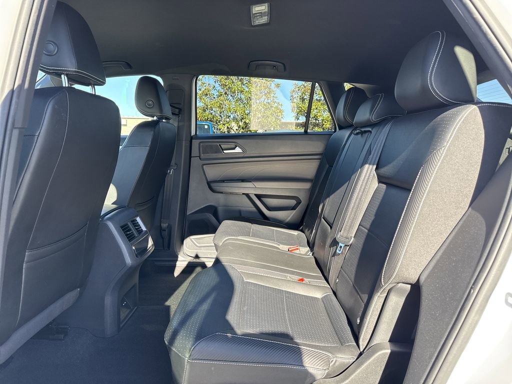 Used 2022 Volkswagen Atlas Cross Sport SE image 14