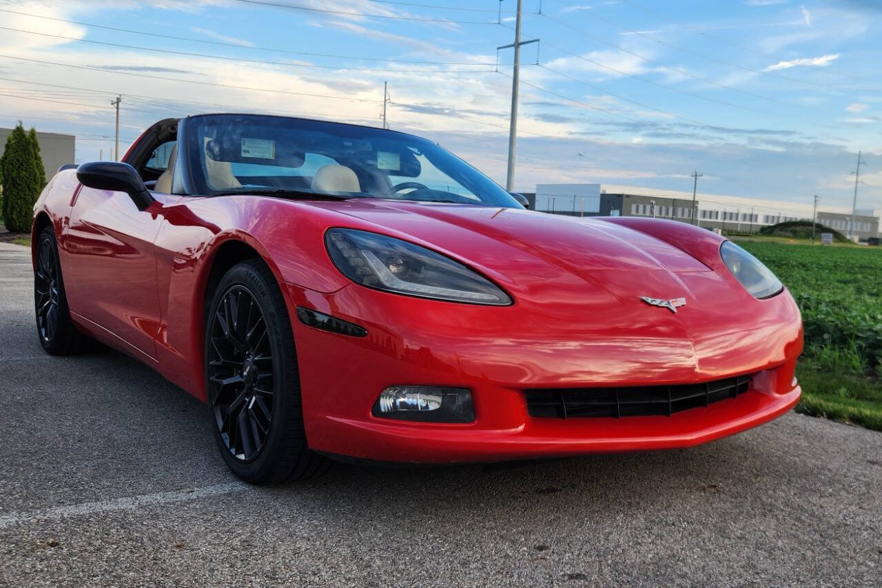 Used 2006 Chevrolet Corvette Coupe w/ Preferred Equipment Group RWD image 6
