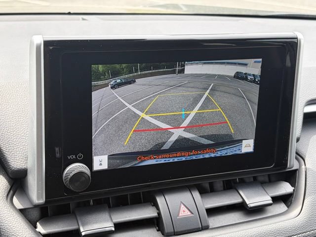 Used 2025 Toyota RAV4 XLE FWD image 3