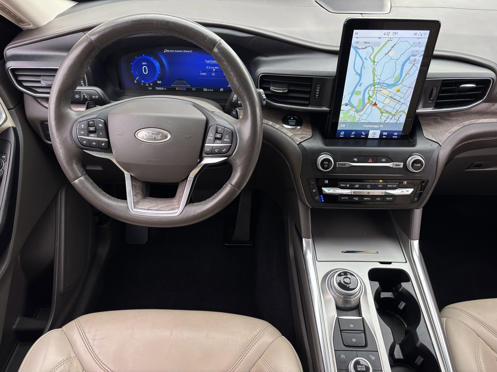 Used 2020 Ford Explorer Platinum w/ Premium Technology Package image 3