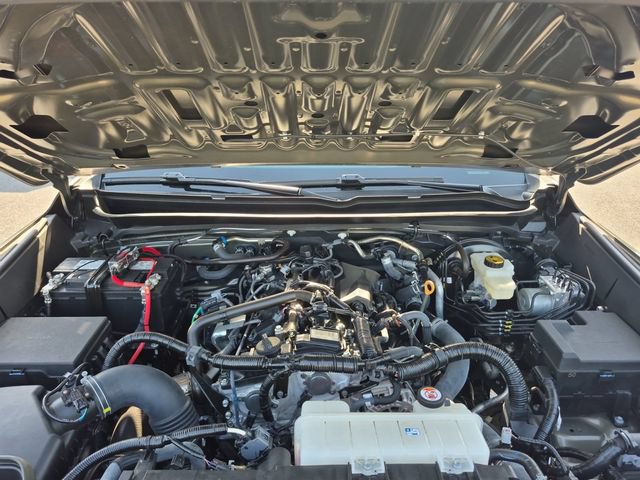 Used 2025 Toyota Tacoma TRD Off-Road w/ TRD Off Road Upgrade Package AWD/4WD image 20