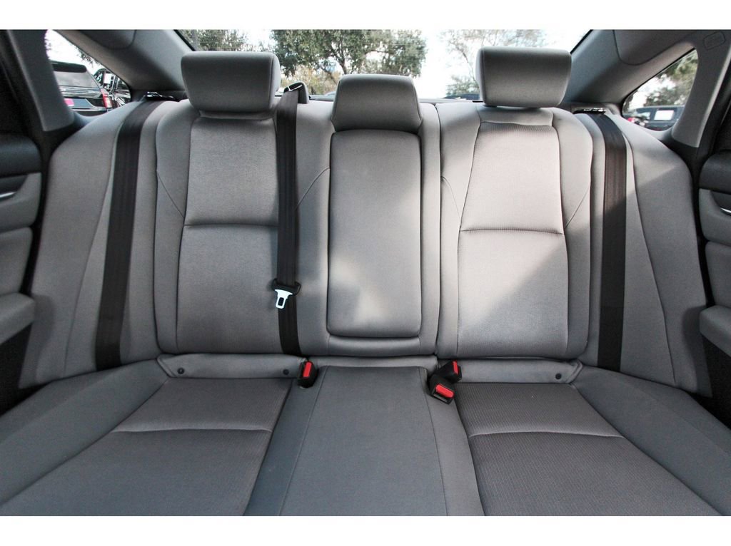 Used 2019 Honda Accord EX image 13