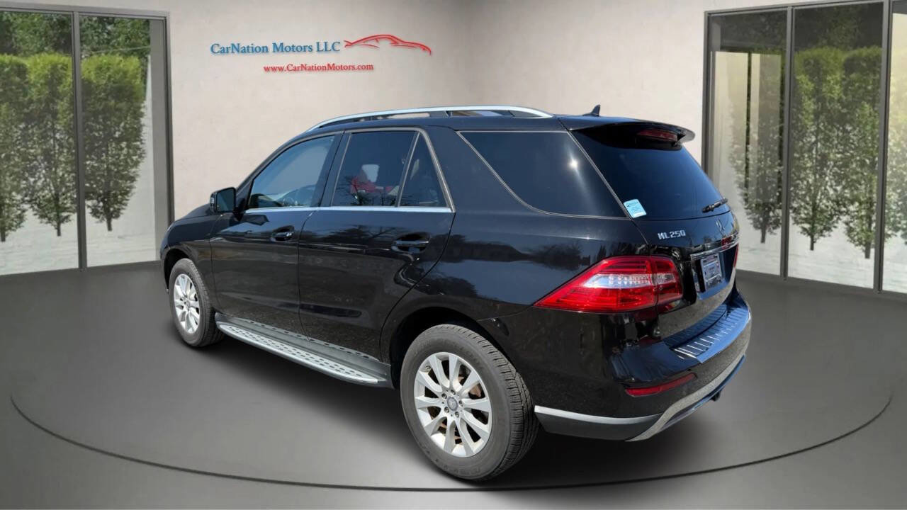 Used 2015 Mercedes-Benz ML 250 BlueTEC 4MATIC image 3