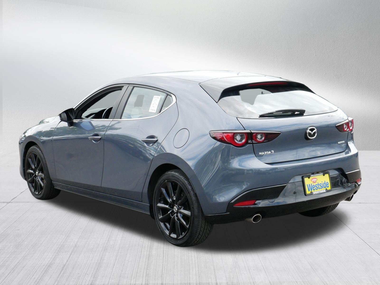 Used 2023 MAZDA MAZDA3 s FWD image 5