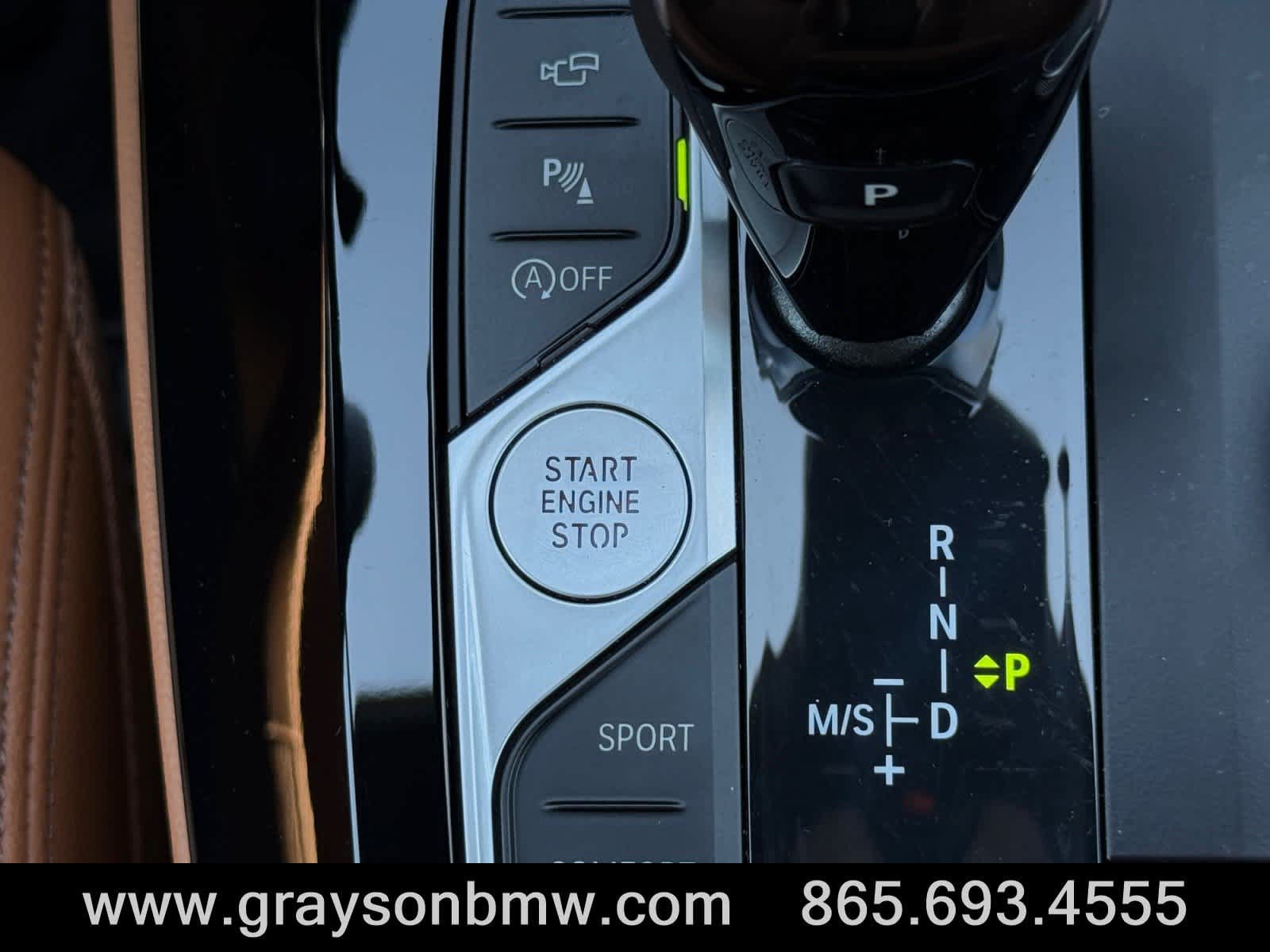 Used 2025 BMW X4 xDrive30i AWD/4WD image 25
