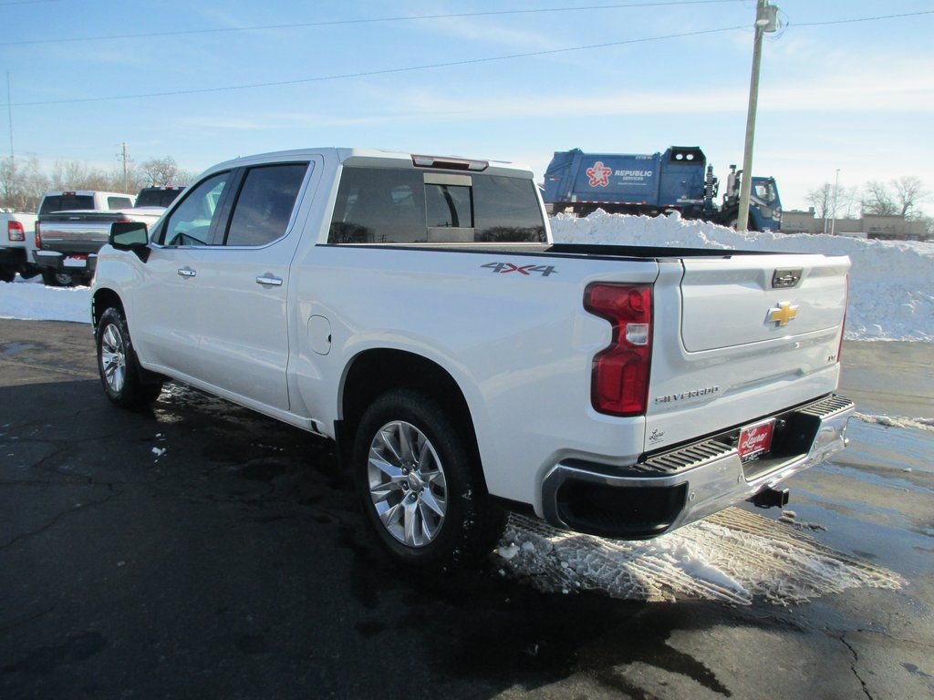Used 2022 Chevrolet Silverado 1500 LTZ w/ LTZ Premium Package image 7
