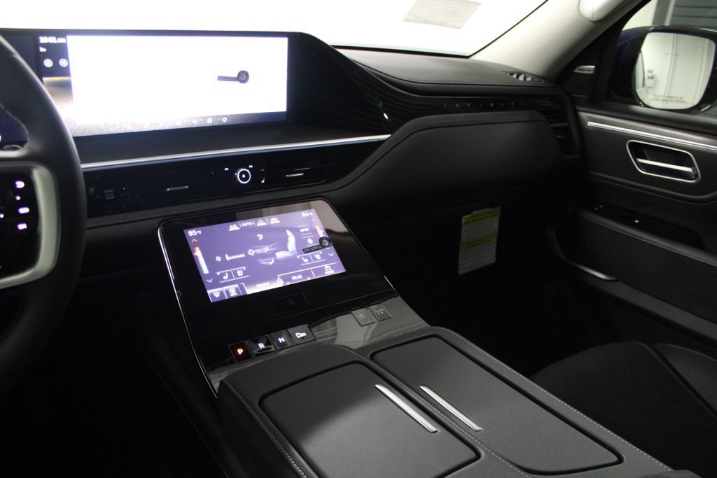 Certified 2025 INFINITI QX80 Luxe AWD/4WD image 26