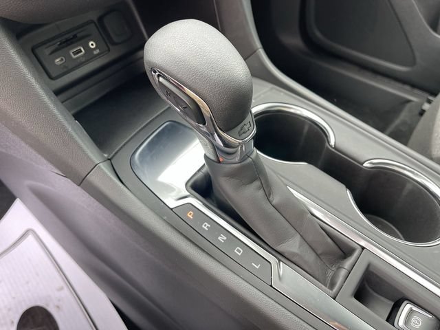 Used 2024 Chevrolet Equinox LT FWD image 19