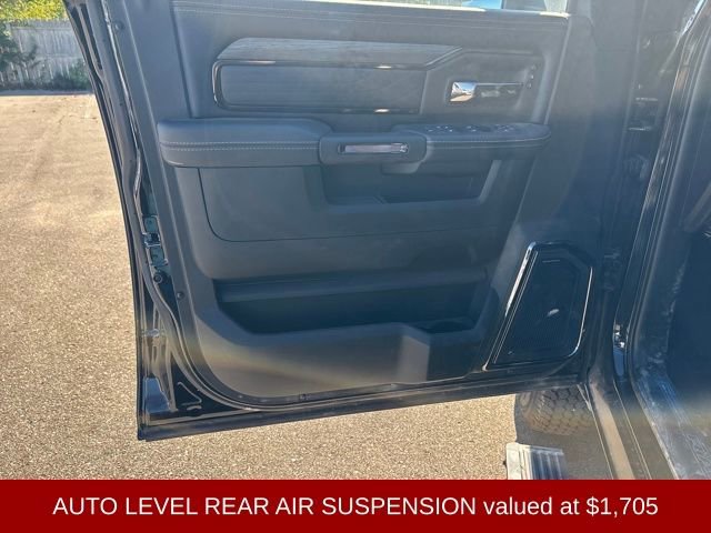 Used 2025 RAM 3500 Limited image 16