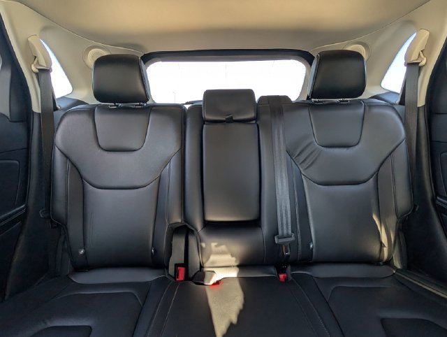 Used 2022 Ford Edge Titanium AWD/4WD image 26