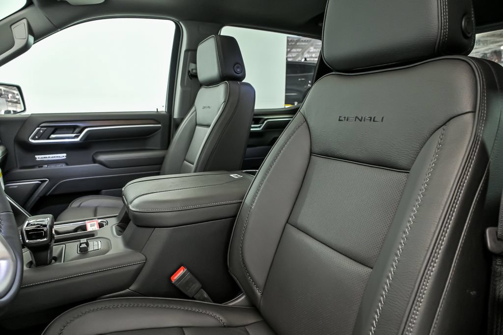 New 2026 GMC Sierra 1500 Denali w/ Denali Reserve Package AWD/4WD image 9