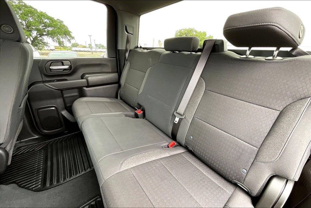 Used 2026 Chevrolet Silverado 2500 Custom w/ Custom Value Package AWD/4WD image 19