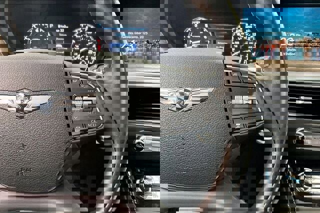 Used 2021 Genesis G90 3.3T Premium image 24