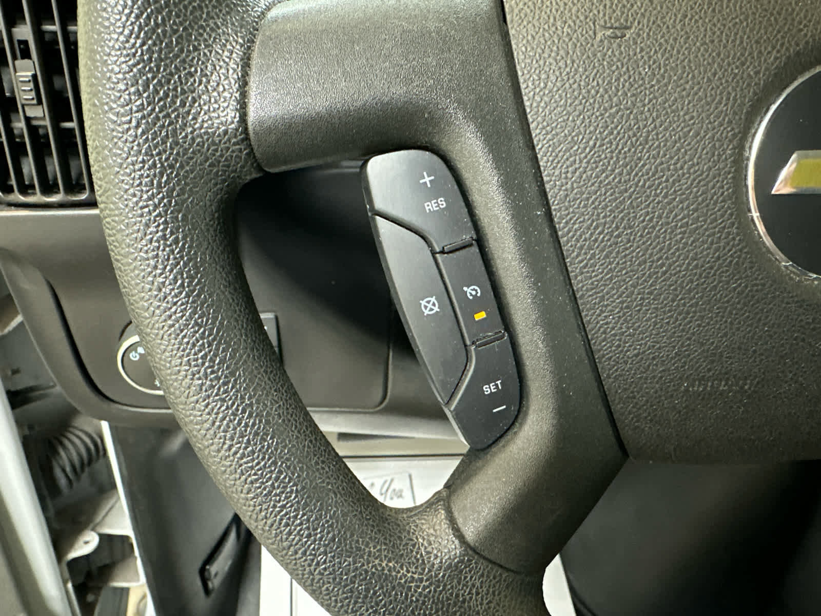 Used 2018 Chevrolet Express 2500 w/ Driver Convenience Package image 20