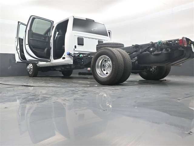New 2026 RAM 3500 Tradesman w/ Chrome Appearance Group image 52