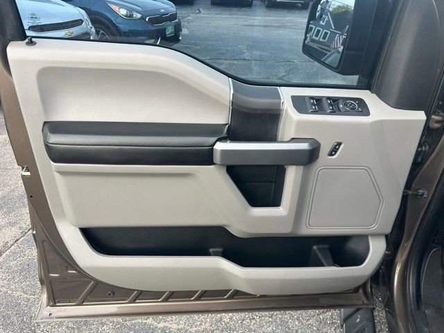 Used 2015 Ford F150 XLT AWD/4WD image 12