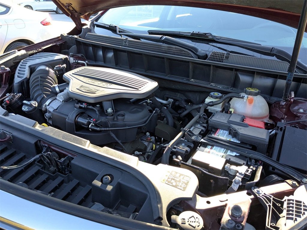 Used 2017 Cadillac XT5 Luxury w/ Driver Awareness Package image 31