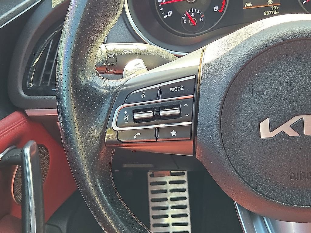 Used 2022 Kia Stinger GT-Line w/ Sun & Sound Package RWD image 18