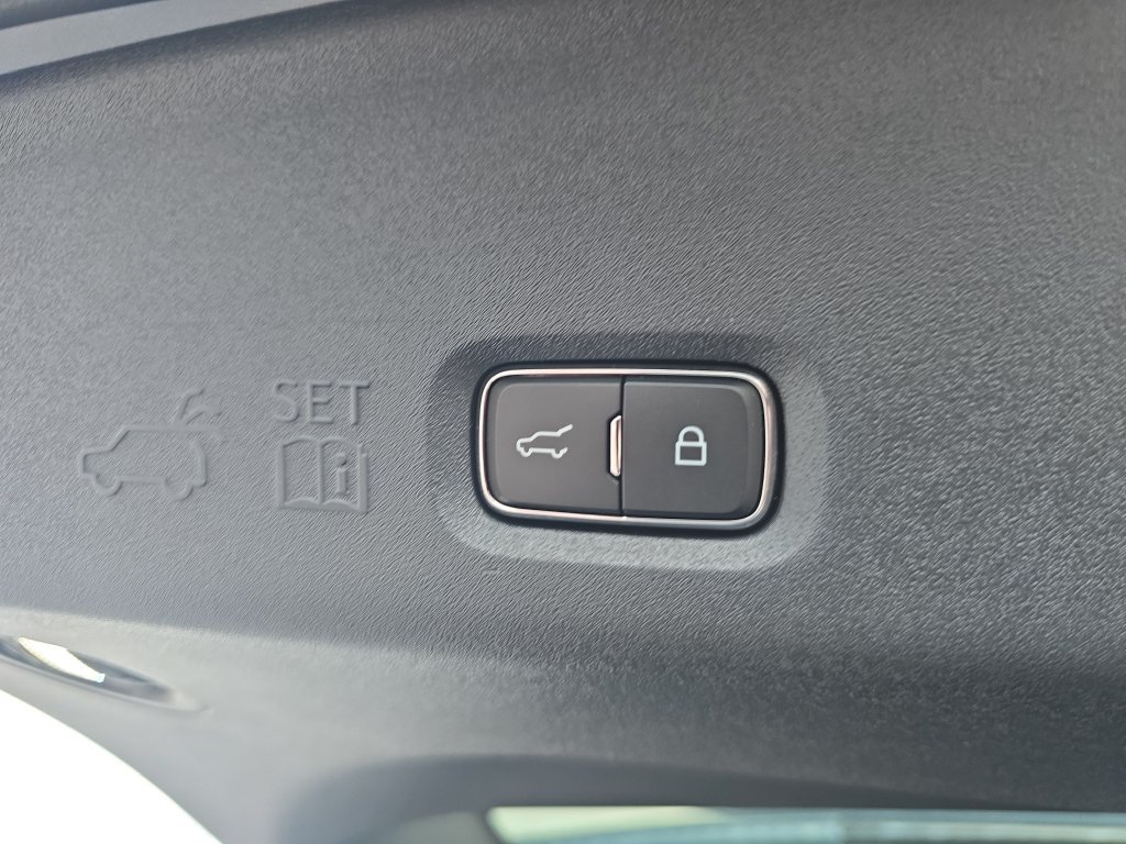 New 2027 Lincoln Navigator Premiere RWD image 26