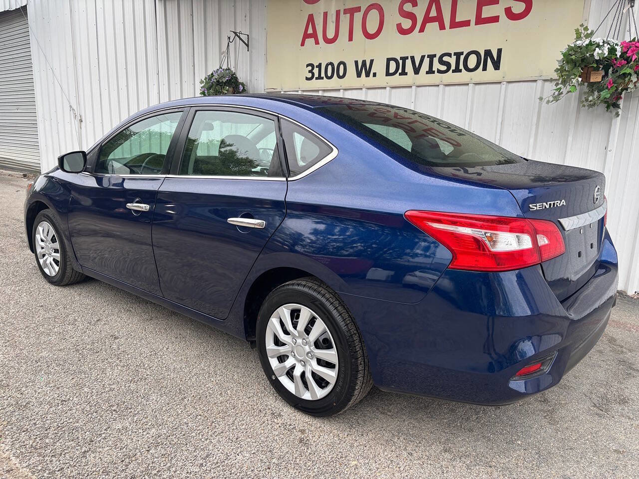 Used 2019 Nissan Sentra S image 9