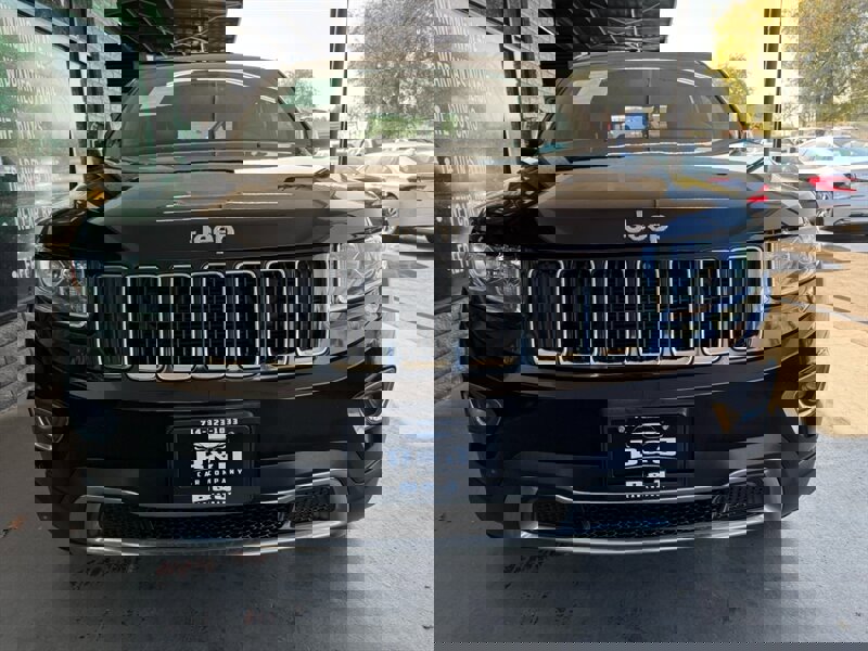 Used 2015 Jeep Grand Cherokee Limited image 12