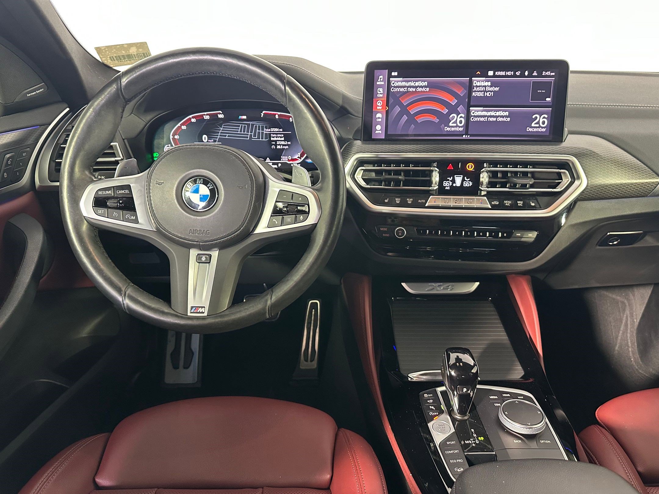 Certified 2023 BMW X4 xDrive30i w/ M Sport Package image 4