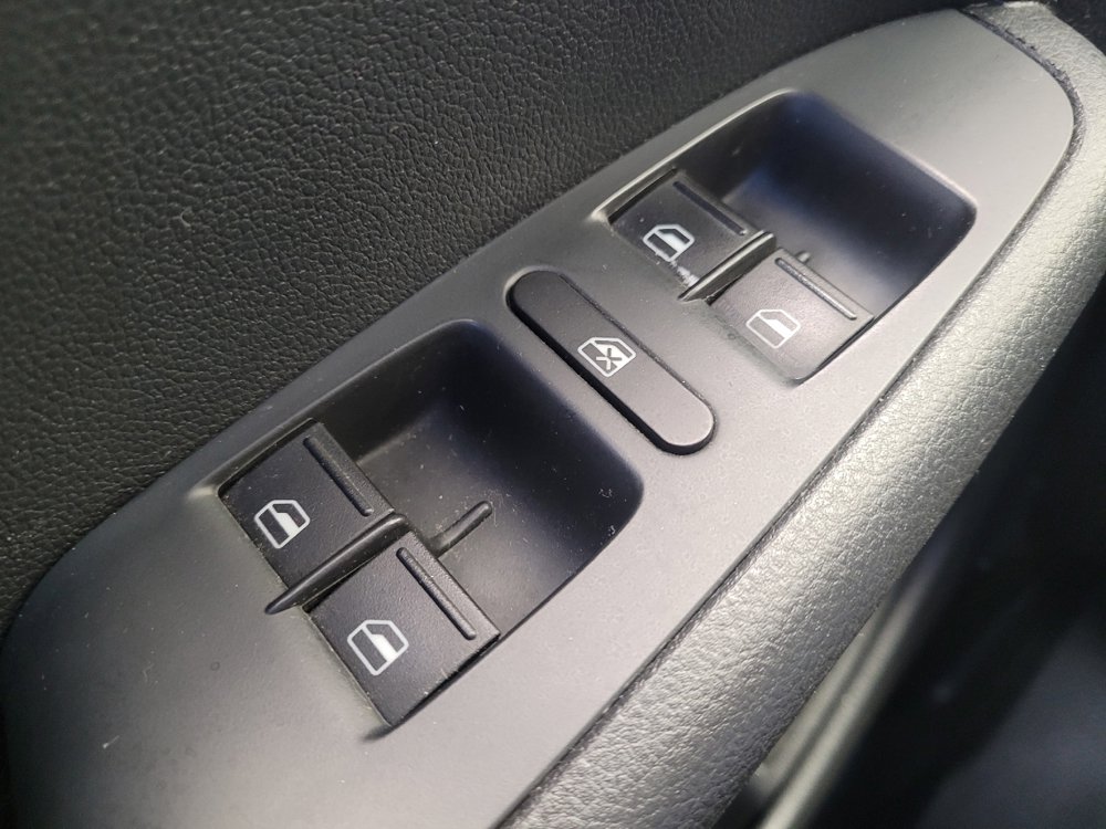 Used 2015 Volkswagen Jetta S FWD image 27