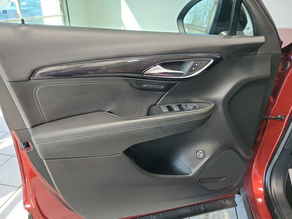 Used 2023 Buick Envision Essence w/ Sport Touring Package image 39