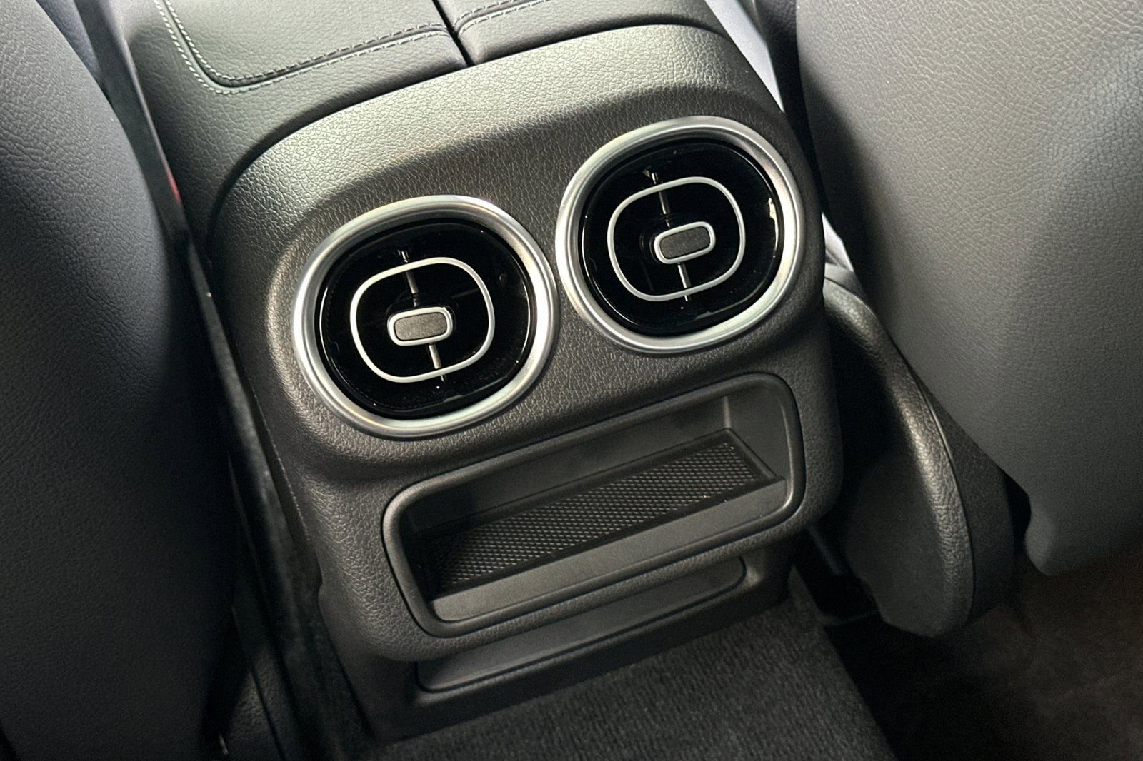 Certified 2024 Mercedes-Benz GLC 300 image 33