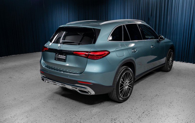New 2026 Mercedes-Benz GLC 300 image 5